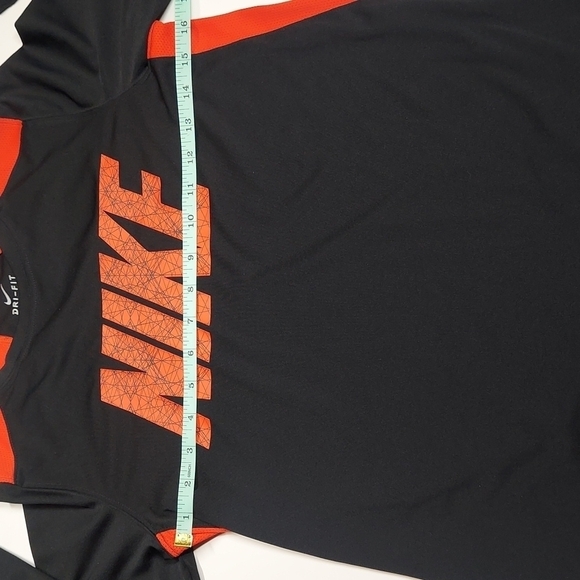 Nike Dri Fit T-shirt Size L - Picture 5 of 12